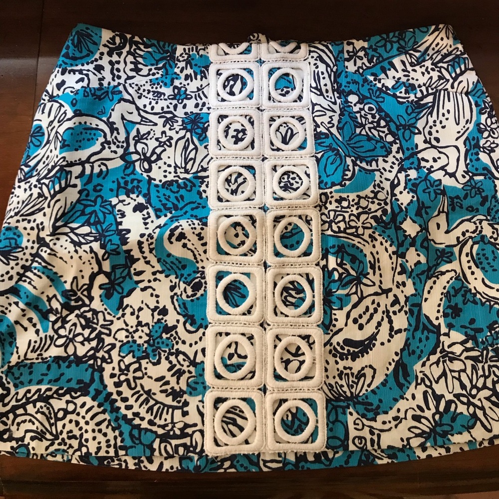 Lilly Pulitzer Navy and Light Blue Skort